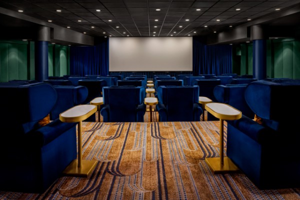 미국 Hyatt Regency Greenwich에 도입된 모노플렉스 전경