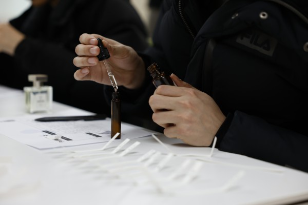 나만의 향수 만들기 활동 사진