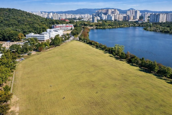 2026년 경기인디뮤직페스티벌 개최지인 서호잔디광장